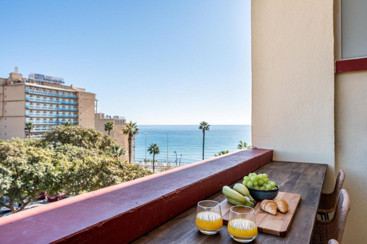 דירות Benalmadena Beachfront Retreat Big Balcony And City Sea Views מראה חיצוני תמונה