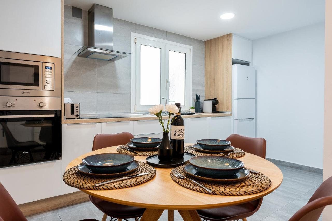 דירות Benalmadena Beachfront Retreat Big Balcony And City Sea Views מראה חיצוני תמונה