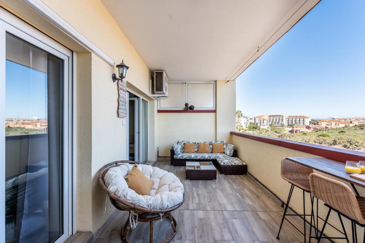 דירות Benalmadena Beachfront Retreat Big Balcony And City Sea Views מראה חיצוני תמונה