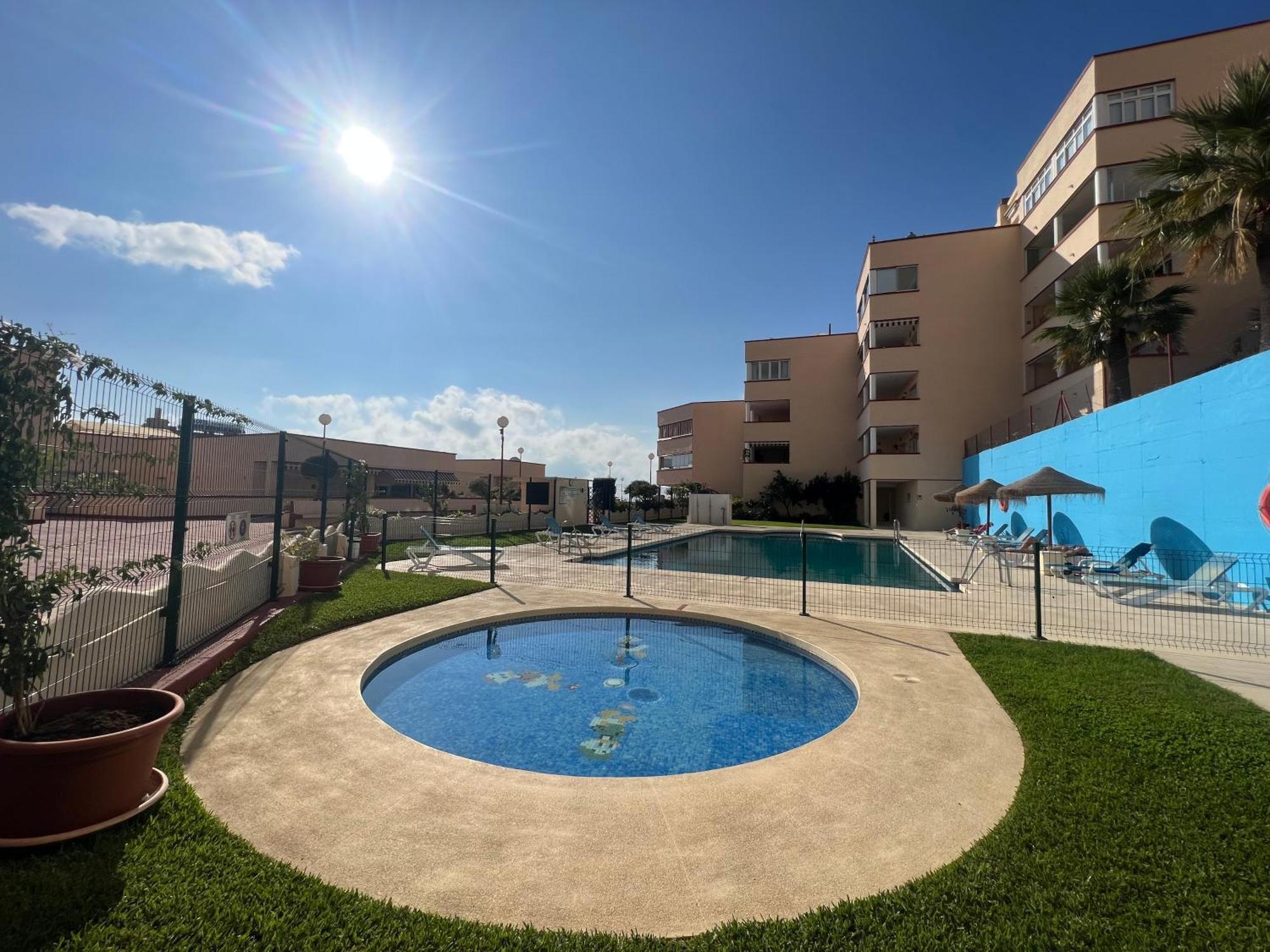 דירות Benalmadena Beachfront Retreat Big Balcony And City Sea Views מראה חיצוני תמונה